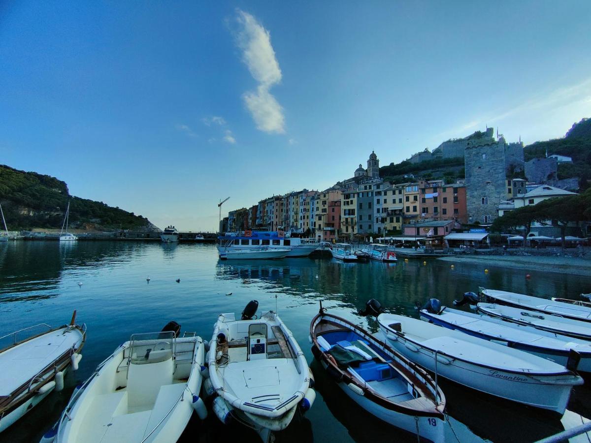 Byron Guest House Porto Venere Exterior foto